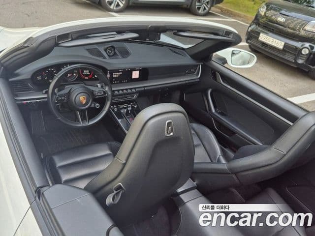 Porsche 911 2020 — ფოტო 7/11
