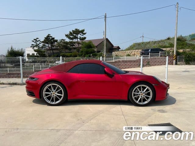 Porsche 911 2020 — ფოტო 10/11