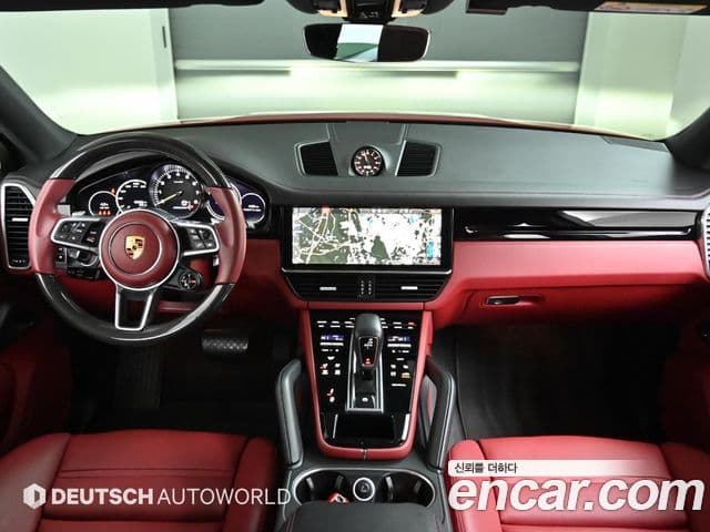 Porsche Cayenne 2021 — ფოტო 4/20