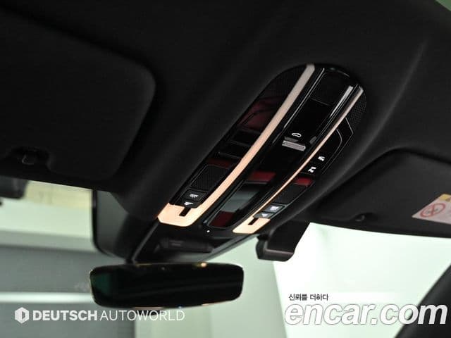 Porsche Cayenne 2021 — ფოტო 20/20