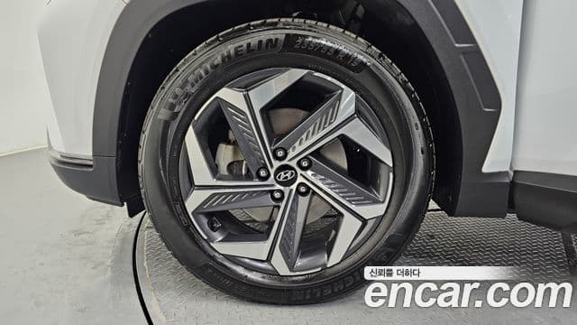 Hyundai The New Tucson 2022 — ფოტო 5/20