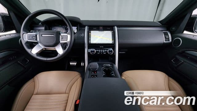 Land Rover Discovery 5 2024 — Фото 7/20