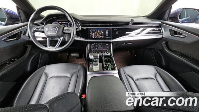 Audi Q8 2021 — Photo 13/20