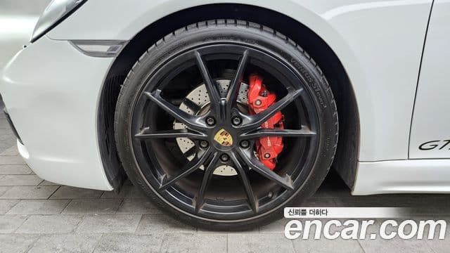 Porsche 718 Cayman 2019 — ფოტო 5/20