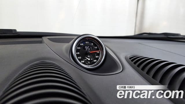 Porsche 718 Cayman 2019 — ფოტო 17/20