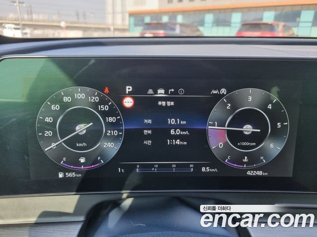 Kia Sportage 2023 — ფოტო 5/20