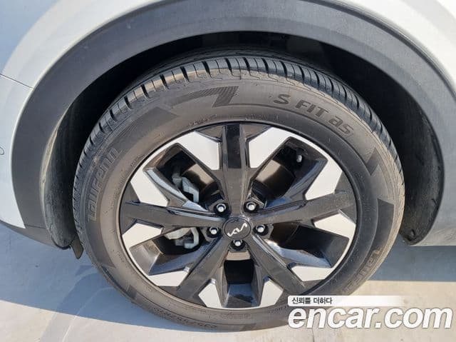 Kia Sportage 2023 — ფოტო 18/20