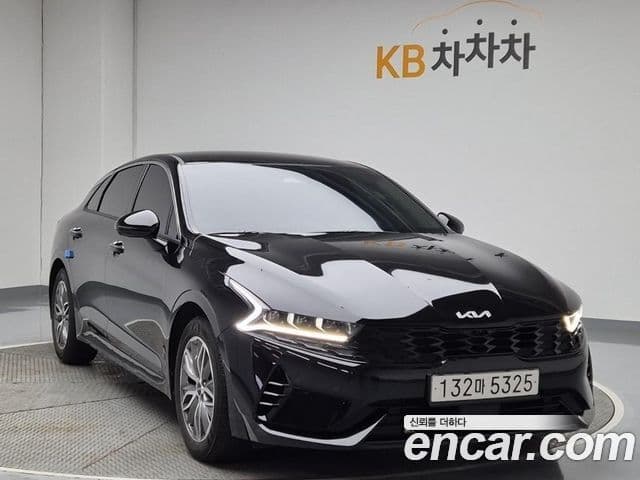 Kia K5 2023 — Şəkil 3/18