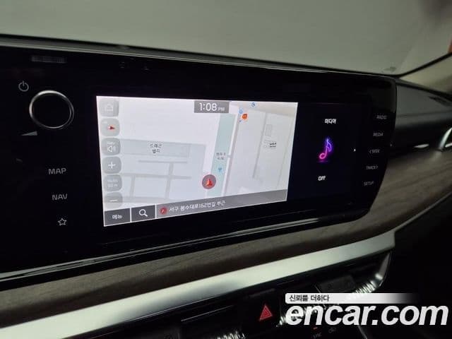 Kia K5 2023 — Şəkil 12/18