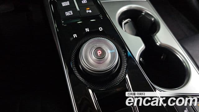 Kia K8 2021 — Şəkil 9/20