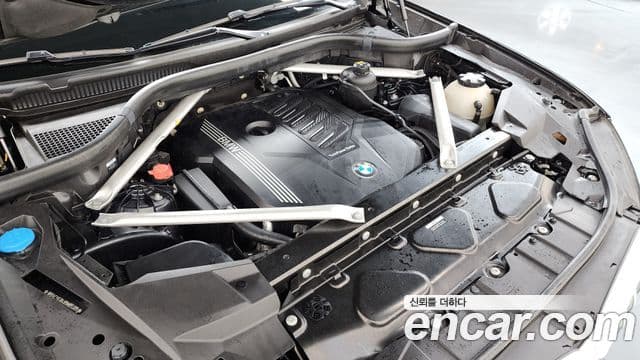 BMW X6 2022 — ფოტო 19/20