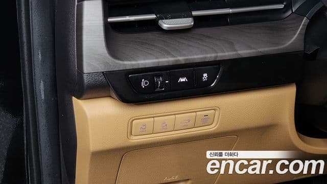 Kia Carnival 2023 — Şəkil 14/20