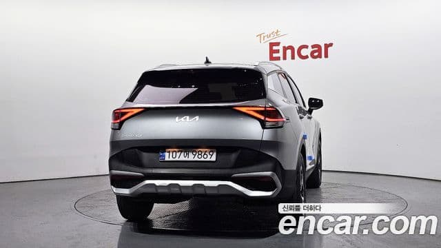Kia Sportage 2022 — ფოტო 4/20