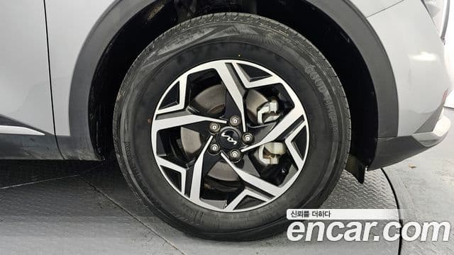 Kia Sportage 2022 — ფოტო 5/20