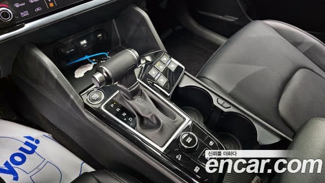 Kia Sportage 2022 — ფოტო 9/20
