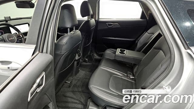 Kia Sportage 2022 — ფოტო 11/20
