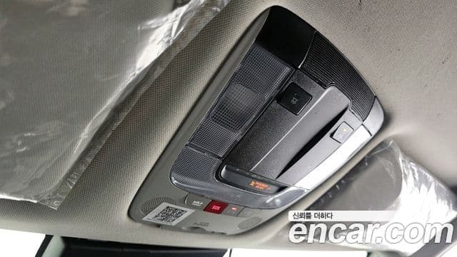 Kia Sportage 2022 — ფოტო 19/20