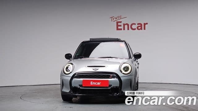 Mini Cooper S 2023 — ფოტო 2/20