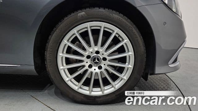 Mercedes-Benz E-Class 2021 — Şəkil 5/20