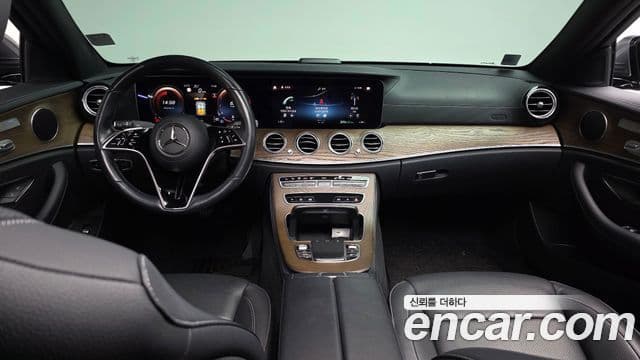 Mercedes-Benz E-Class 2021 — Şəkil 7/20