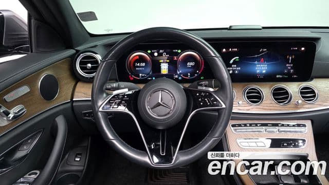 Mercedes-Benz E-Class 2021 — Şəkil 13/20