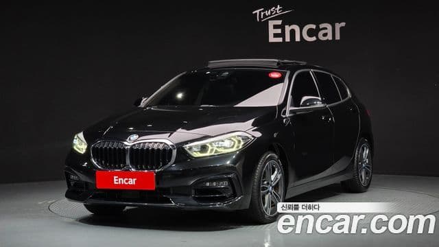 BMW 1 Series 2022 — Şəkil 5/20