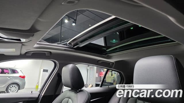 BMW 1 Series 2022 — Şəkil 16/20