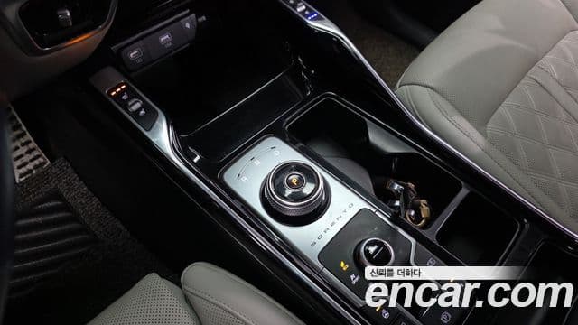 Kia Sorento 2020 — Photo 5/20