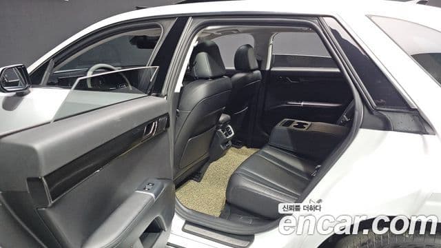 Hyundai Grandeur Hybrid 2023 — Şəkil 8/20