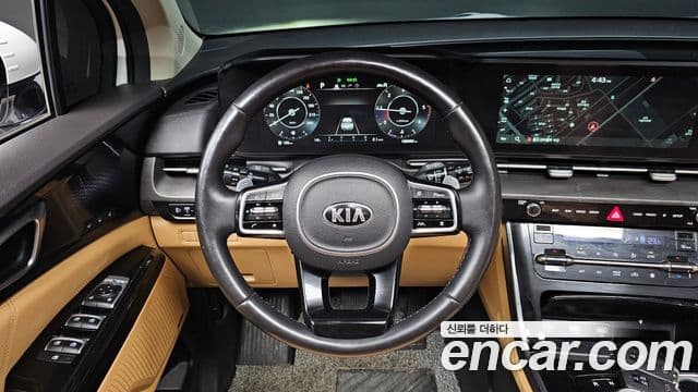 Kia Carnival 2020 — Фото 13/20