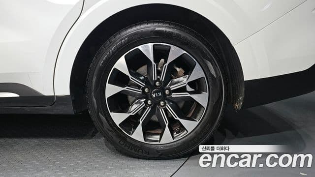 Kia Carnival 2020 — Фото 20/20