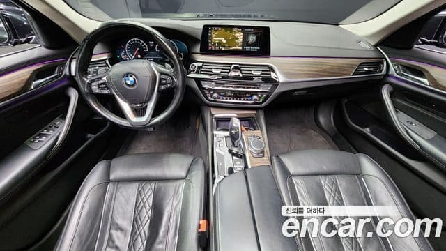 BMW 5 Series 2019 — ფოტო 5/20