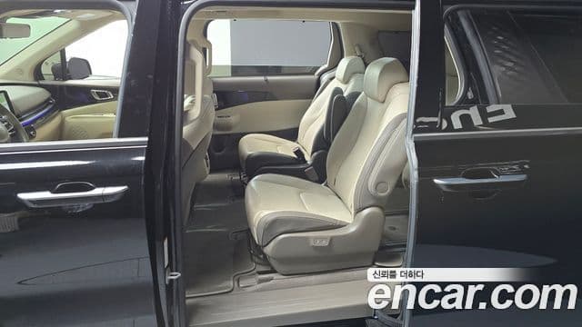 Kia Carnival 2024 — ფოტო 11/20