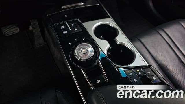 Kia K8 2022 — Şəkil 9/20