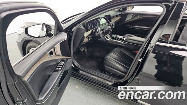 Kia K8 2022 — Şəkil 10/20