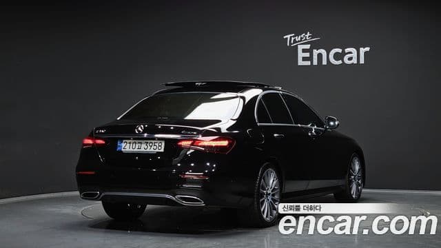 Mercedes-Benz E-Class 2022 — Şəkil 2/20