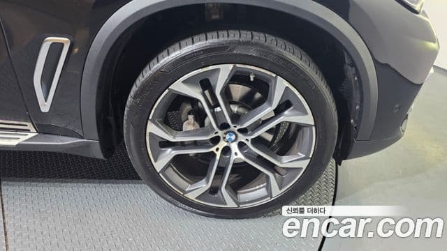 BMW X5 2021 — Photo 15/20