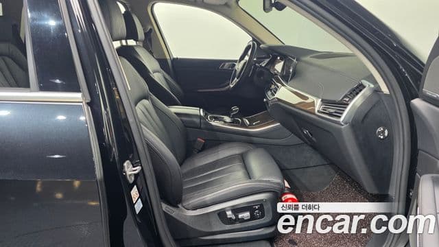 BMW X5 2021 — Photo 16/20