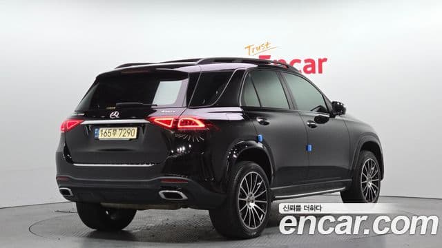 Mercedes-Benz GLE-Class 2022 — Фото 2/20