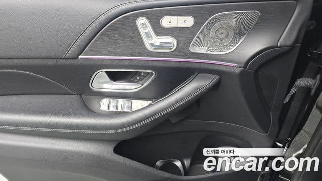 Mercedes-Benz GLE-Class 2022 — Фото 19/20