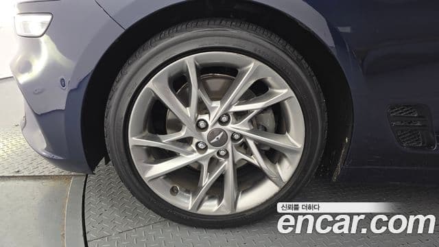 Genesis G70 2021 — ფოტო 5/20
