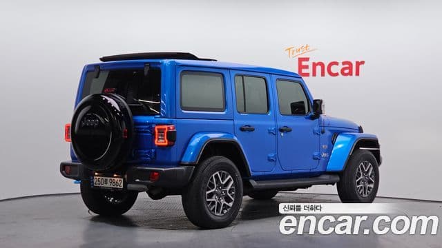 Jeep Wrangler 2022 — фото 2 из 20