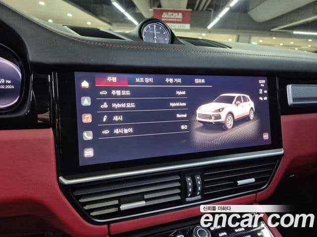 Porsche Cayenne 2023 — Photo 5/20