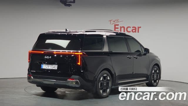 Kia Carnival 2025 — Şəkil 2/20