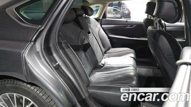 Genesis Electrified G80 2020 — Şəkil 12/20