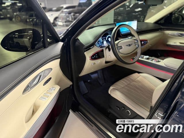 Genesis GV70 2021 — ფოტო 7/20