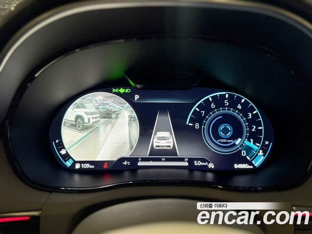 Genesis GV70 2021 — ფოტო 17/20