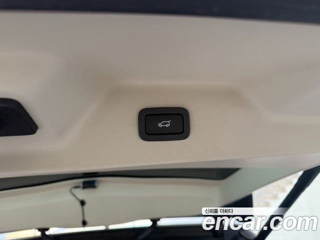Land Rover Range Rover 2020 — фото 18 из 20