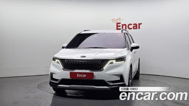 Kia Carnival 2020 — ფოტო 3/20