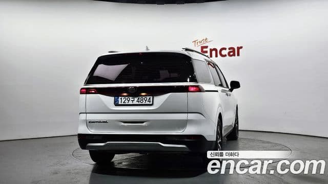 Kia Carnival 2020 — ფოტო 4/20